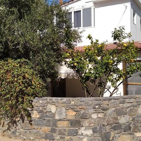Traditional House In Elounda Exteriör bild